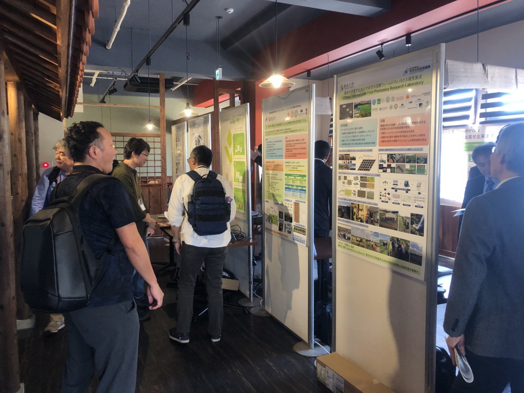 ポスター展示2